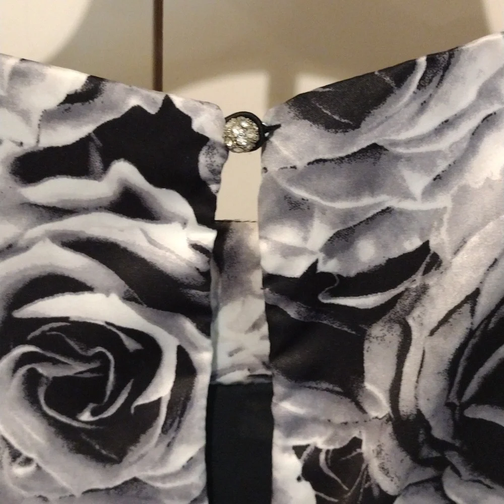 Kate Young Black & white Rose Ruffle Peplum dress - Picture 3 of 6